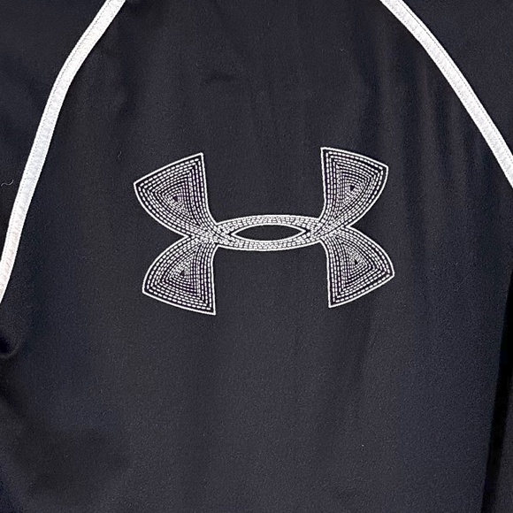 Under Armour Quarter-Zip Mock Neck Fleece Pullover; Women's US Medium (8) - Picture 3 of 7